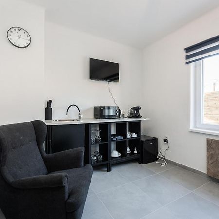 Apartmany Praha-Modrany Ngoại thất bức ảnh